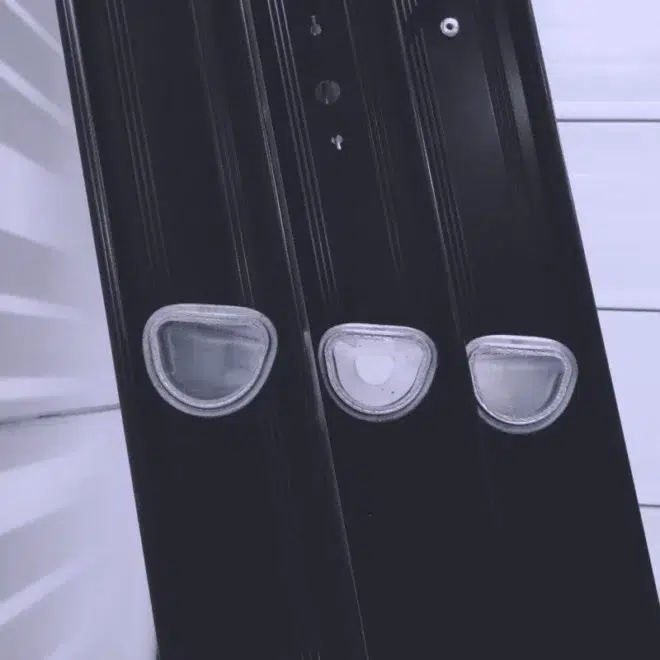 Altrex 3 delige ladder zwart detail 3 Aangepast.png